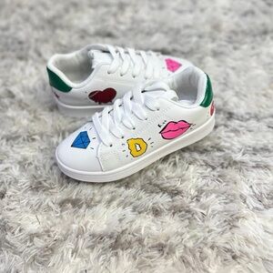 Yoki Kids White Sneakers with Fun Prints
